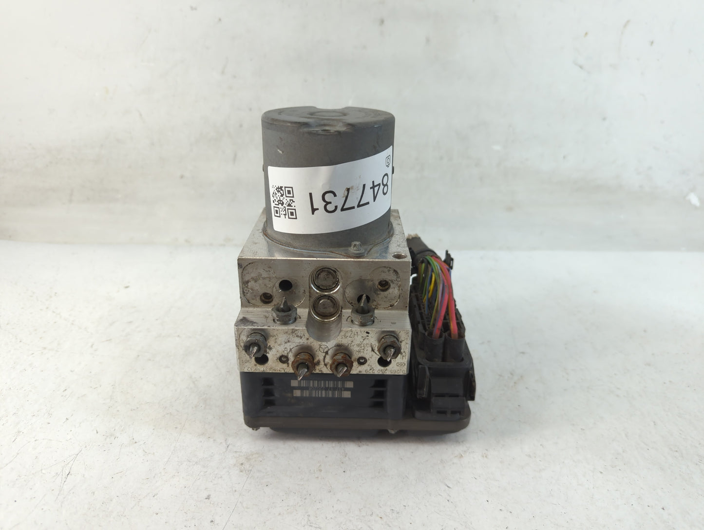 2008 Mercedes-Benz Mercedes E-Class ABS Pump Control Module Replacement P/N:0 265 250 229 Fits Fits 2009 OEM Used Auto Parts