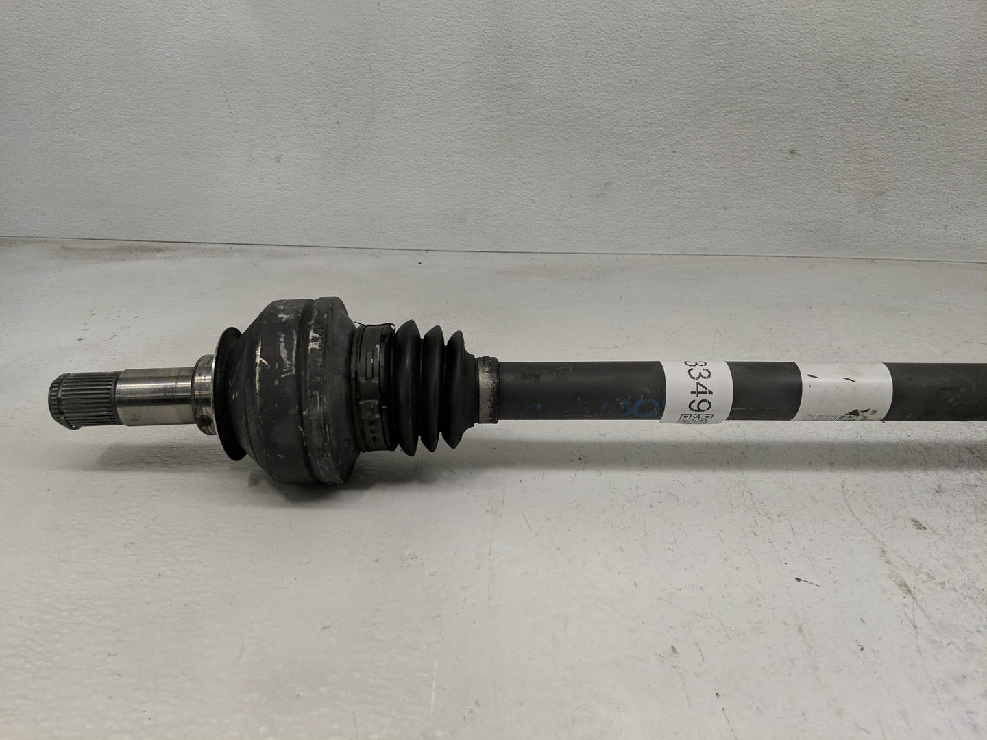 Mercedes-benz Ml Axle Shaft Front Driver Cv C/v - Oemusedautoparts1.com
