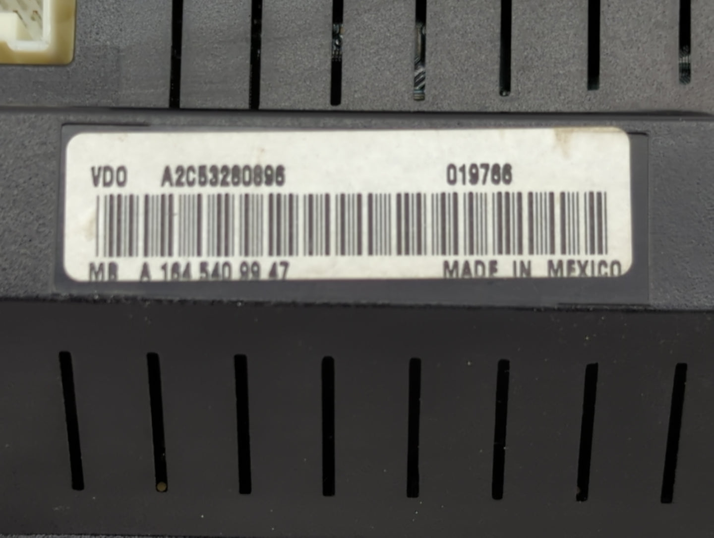2008 Mercedes-Benz Ml Instrument Cluster Speedometer Gauges P/N:A2C53280896 A1645409947 Miles:158K Fits OEM Used Auto Parts 
