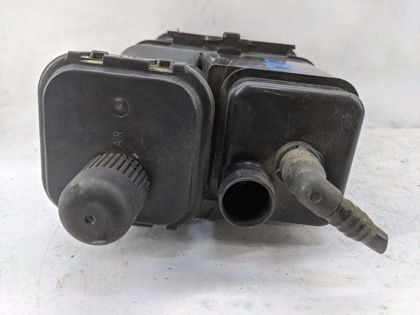 2008 Mercedes-benz Ml Fuel Vapor Charcoal Canister - Oemusedautoparts1.com