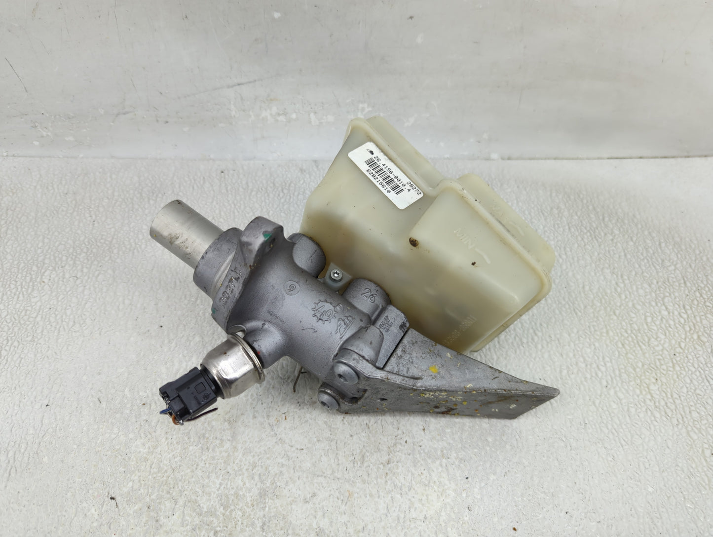 Mercedes-benz Ml250 Brake Master Cylinder 1311363 - Oemusedautoparts1.com