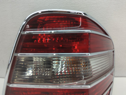 2007-2008 Mercedes-Benz Ml320 Tail Light Assembly Passenger Right OEM P/N:404182R Fits Fits 2006 2007 2008 OEM Used Auto Parts