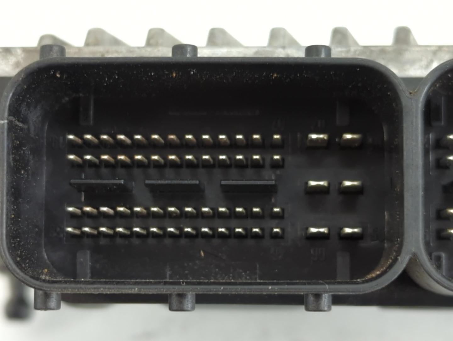 2006-2008 Mercedes-Benz Ml350 PCM Engine Control Computer ECU ECM PCU OEM P/N:A 272 153 61 91 Fits Fits 2006 2007 2008 OEM U