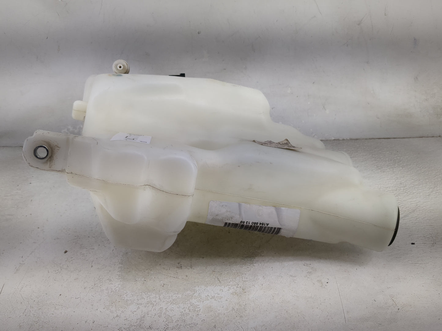 2006 Mercedes-benz Ml350 Windshield Washer Fluid Reservoir Bottle Oem 1477116 - Oemusedautoparts1.com
