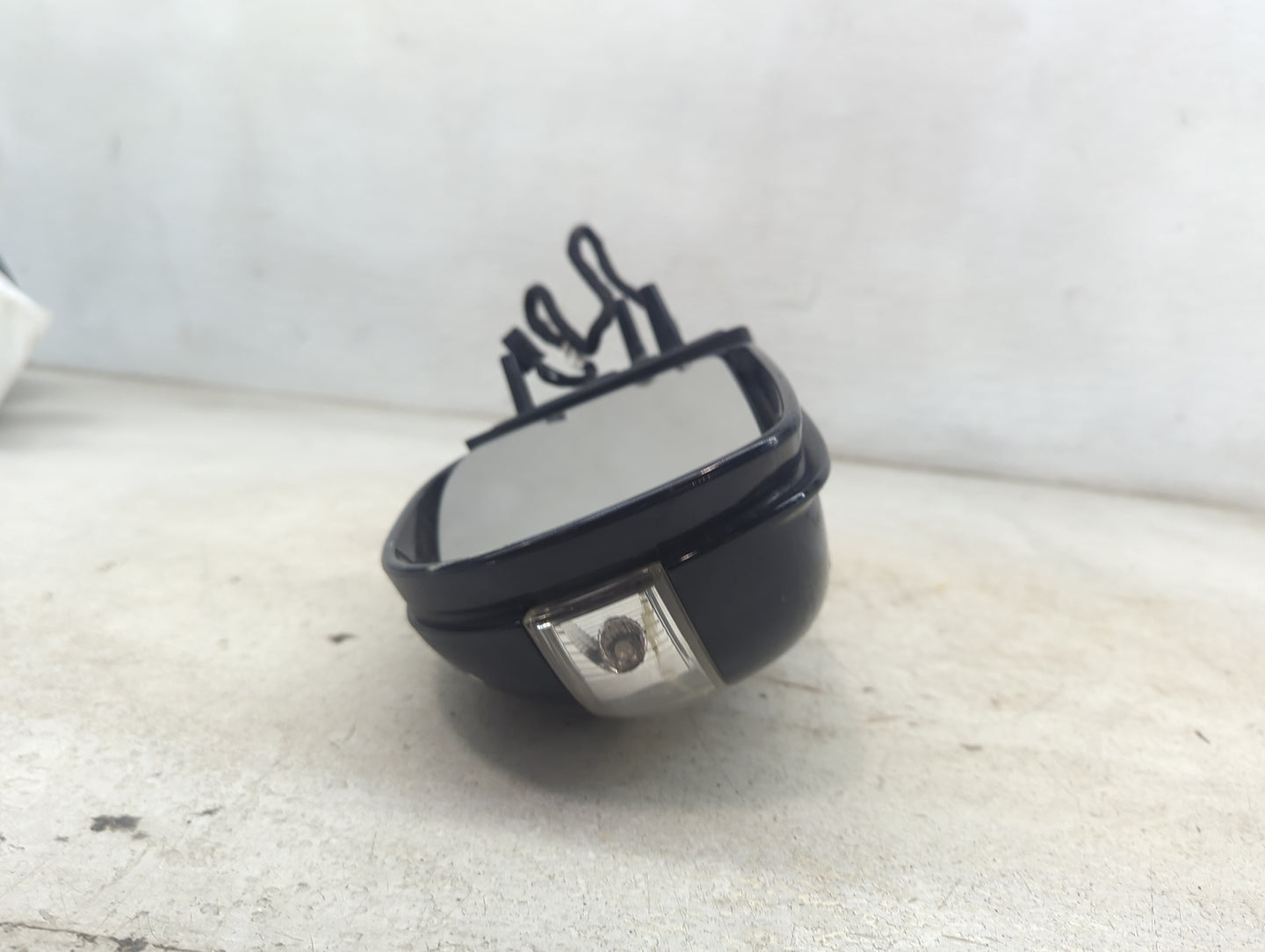 2008 Mercedes-Benz Ml350 Driver Side View Mirror - Left Door Mirror OEM Used - Oemusedautoparts1.com
