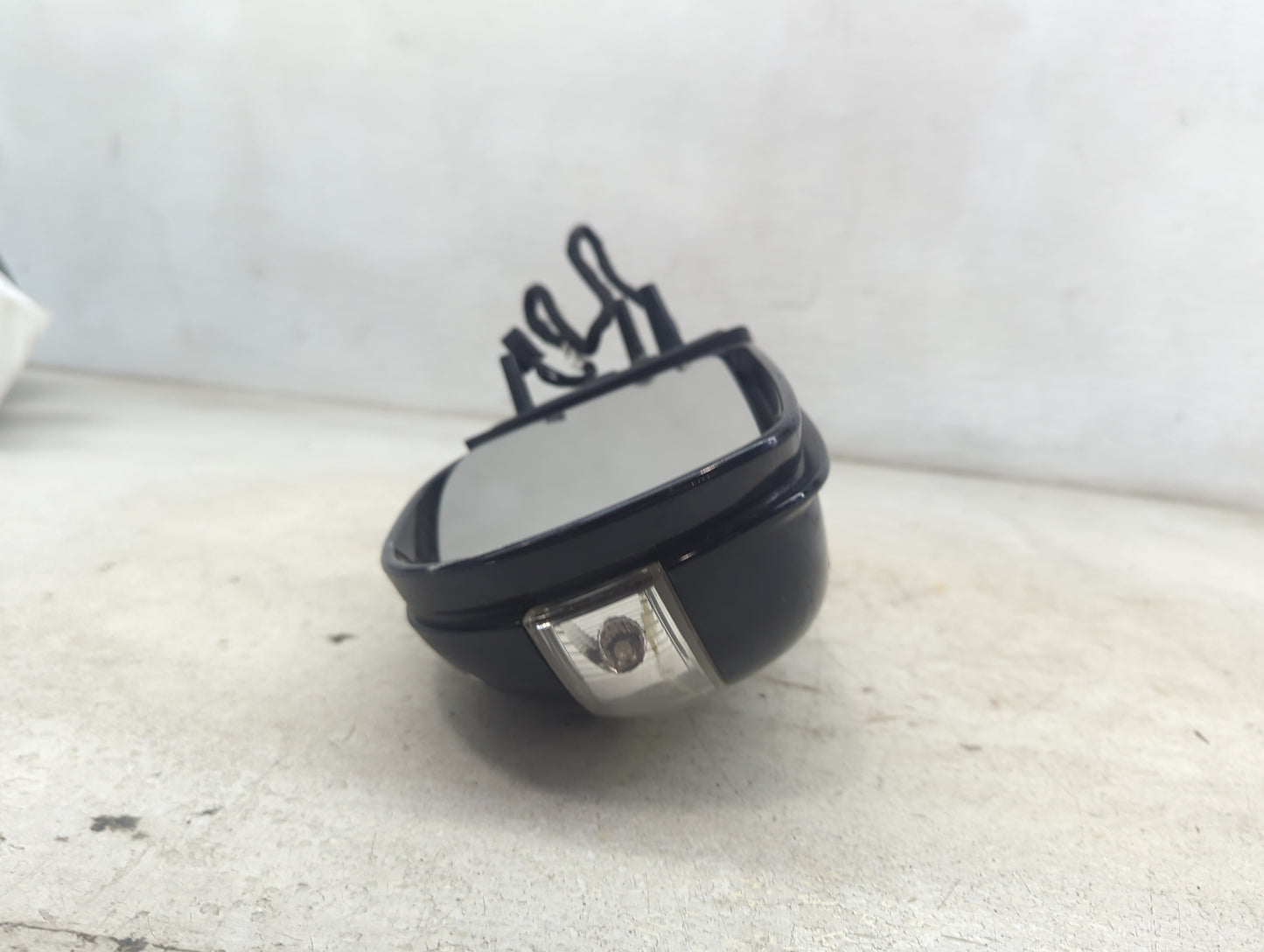 2008 Mercedes-Benz Ml350 Driver Side View Mirror - Left Door Mirror OEM Used - Oemusedautoparts1.com