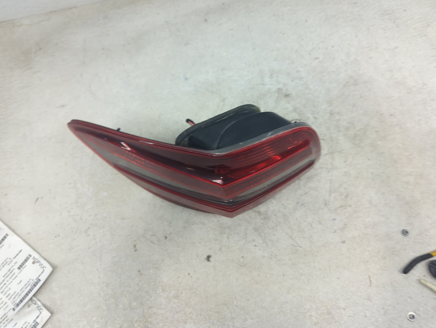 2006-2008 Mercedes-Benz Ml350 Tail Light Assembly Driver Left OEM Fits Fits 2006 2007 2008 OEM Used Auto Parts - Oemusedauto
