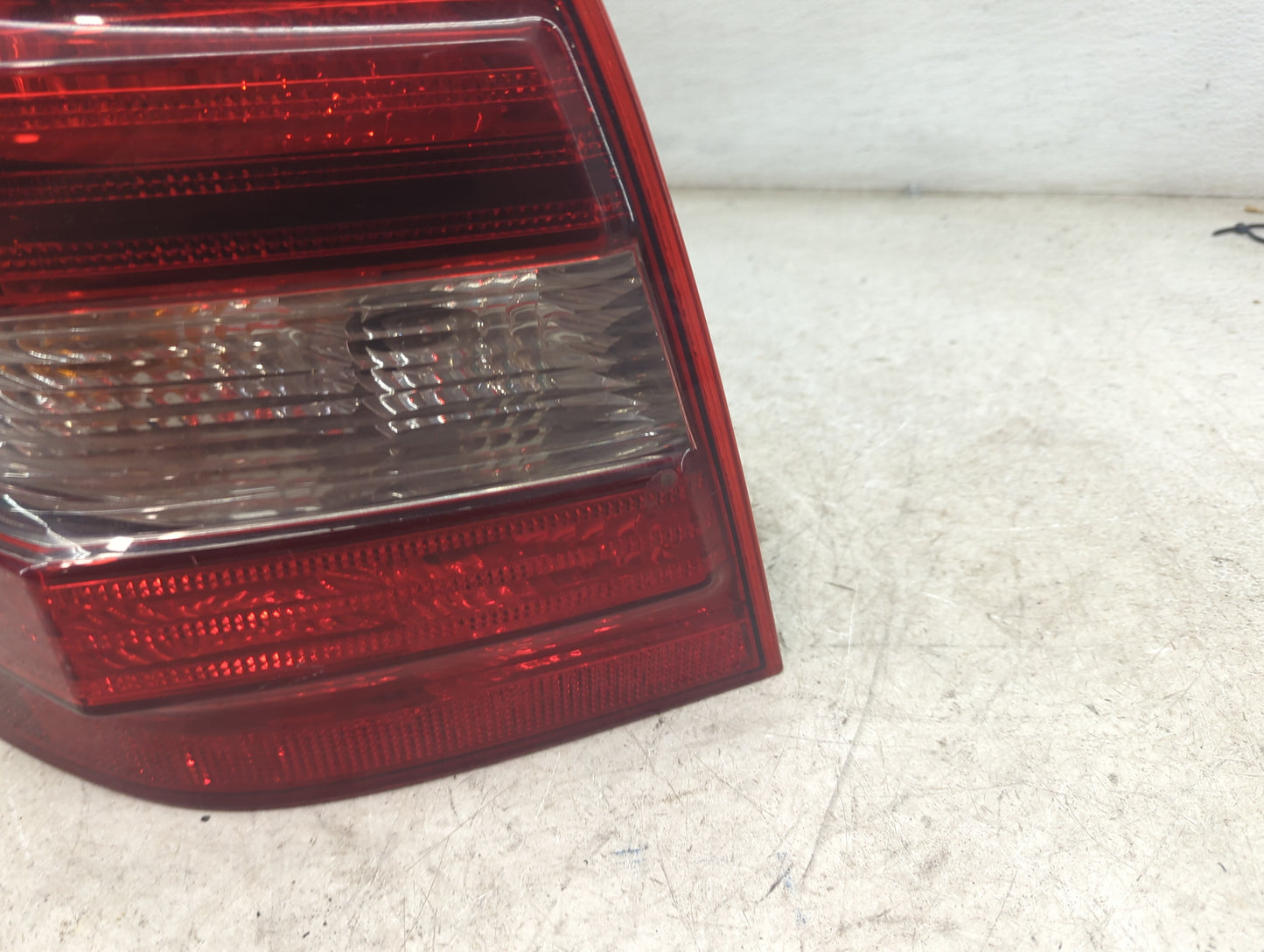 2006-2008 Mercedes-Benz Ml350 Tail Light Assembly Driver Left OEM Fits Fits 2006 2007 2008 OEM Used Auto Parts - Oemusedauto