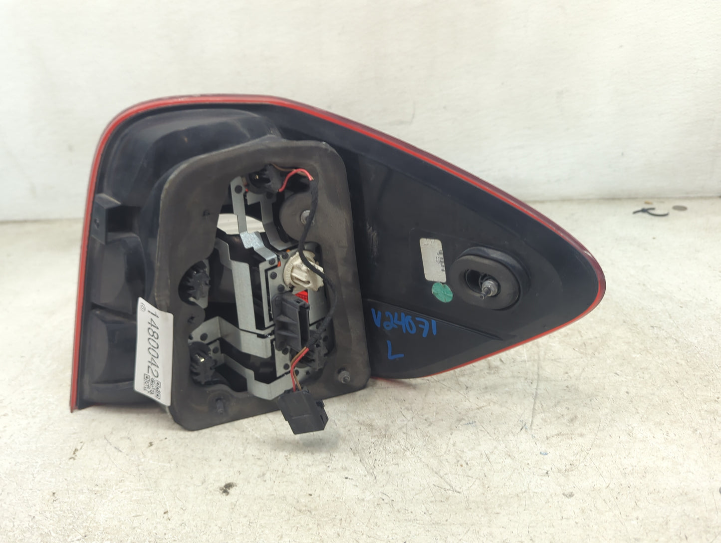 2006-2008 Mercedes-Benz Ml350 Tail Light Assembly Driver Left OEM Fits Fits 2006 2007 2008 OEM Used Auto Parts - Oemusedauto