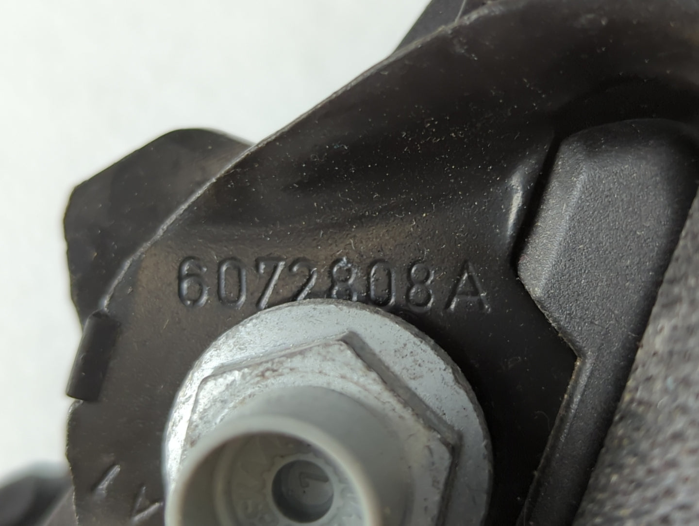 2007-2008 Mercedes-benz Ml350 Passenger Right Seat Belt Front Retractor 687132 - Oemusedautoparts1.com