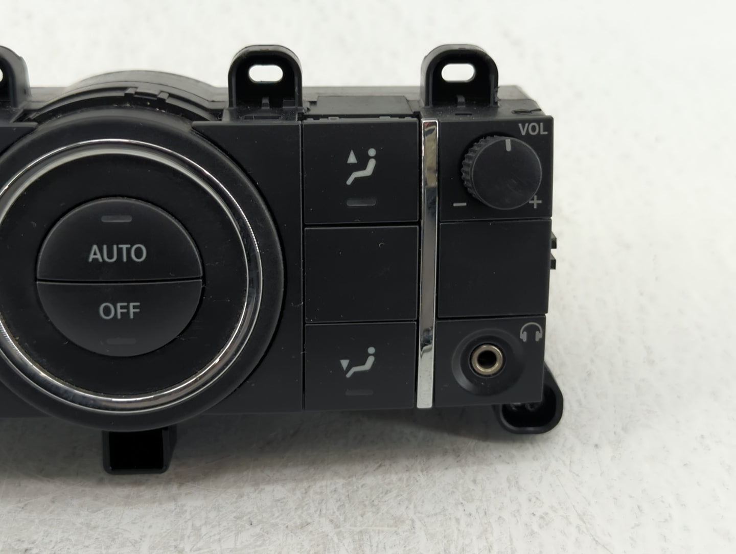 2008-2011 Mercedes-Benz Ml550 Climate Control Module Temperature AC/Heater Replacement P/N:A 164 820 95 89 Fits OEM Used Aut