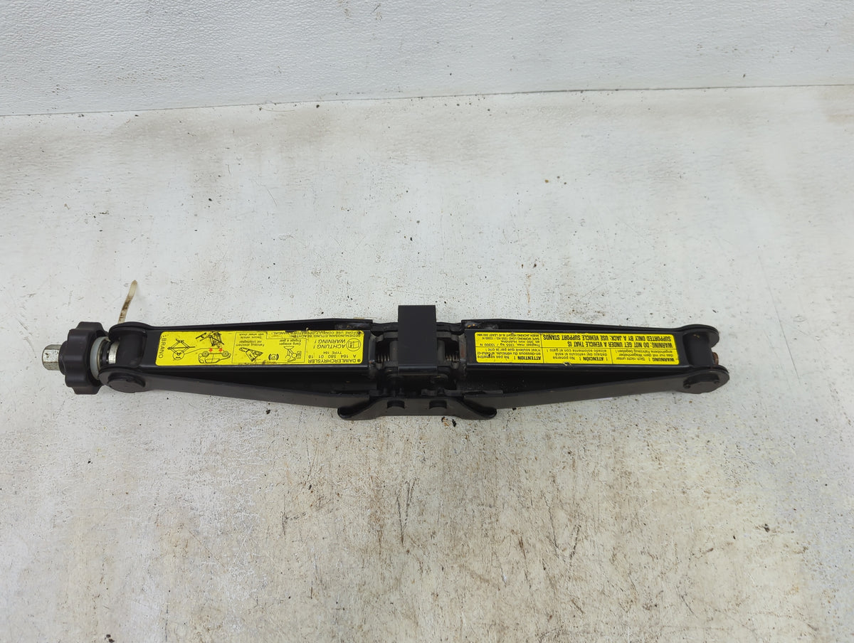 2008 Mercedes-benz R-class Spare Scissor Car Jack Black - Oemusedautoparts1.com