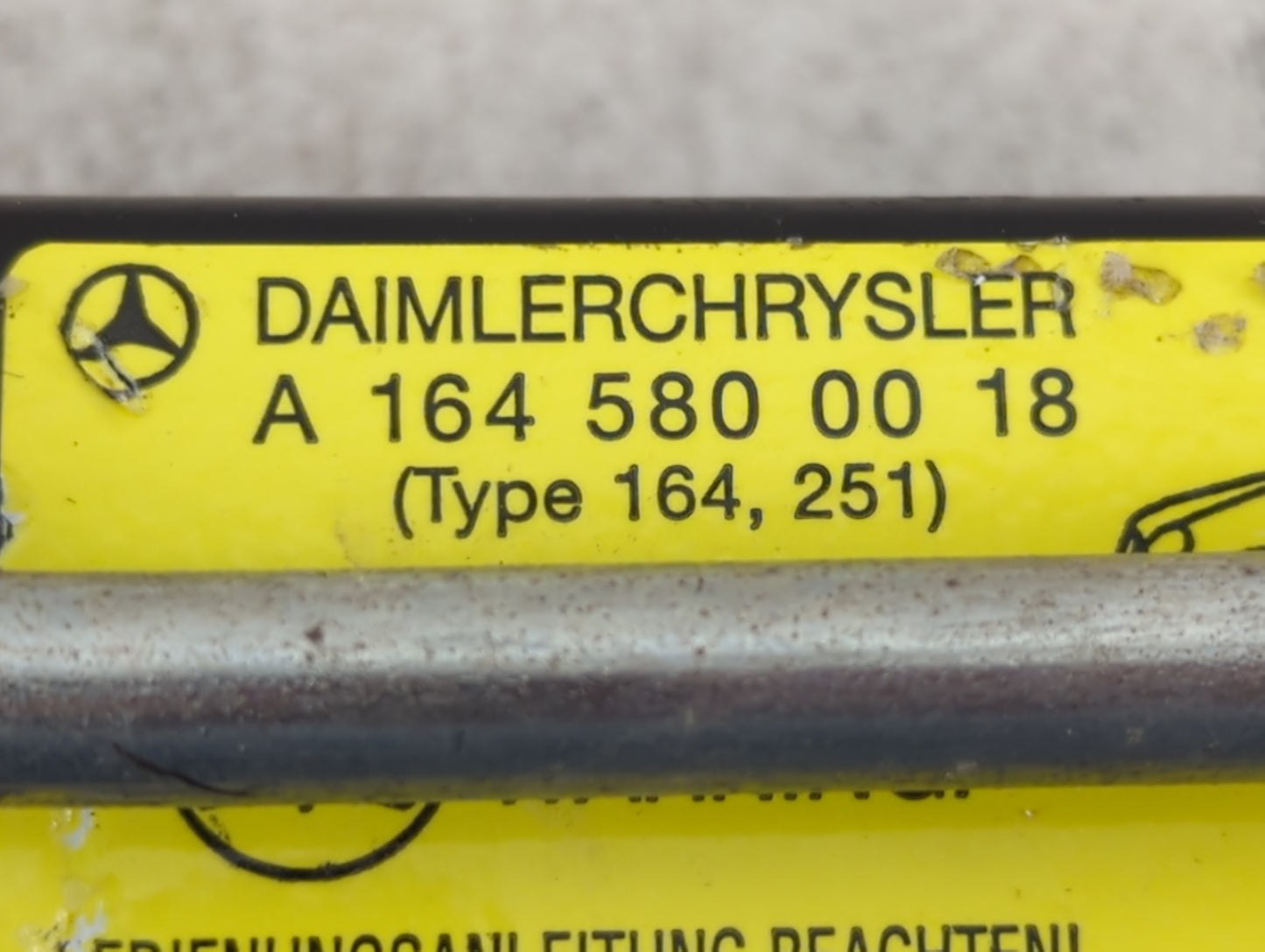 2008 Mercedes-benz R350 Spare Scissor Car Jack - Oemusedautoparts1.com