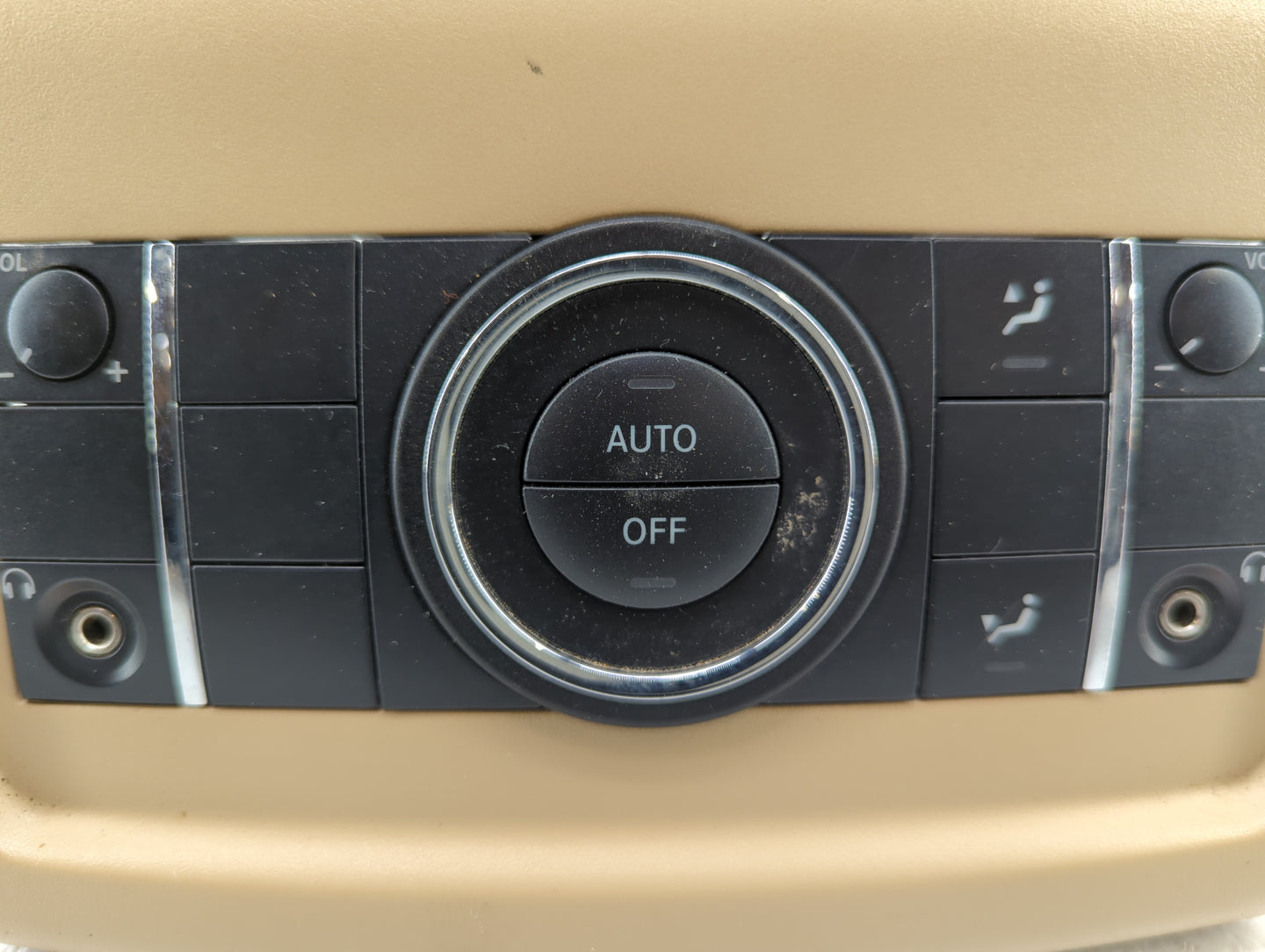 2006-2011 Mercedes-Benz R350 Climate Control Module Temperature AC/Heater Replacement P/N:A 164 820 95 89 Fits OEM Used Auto