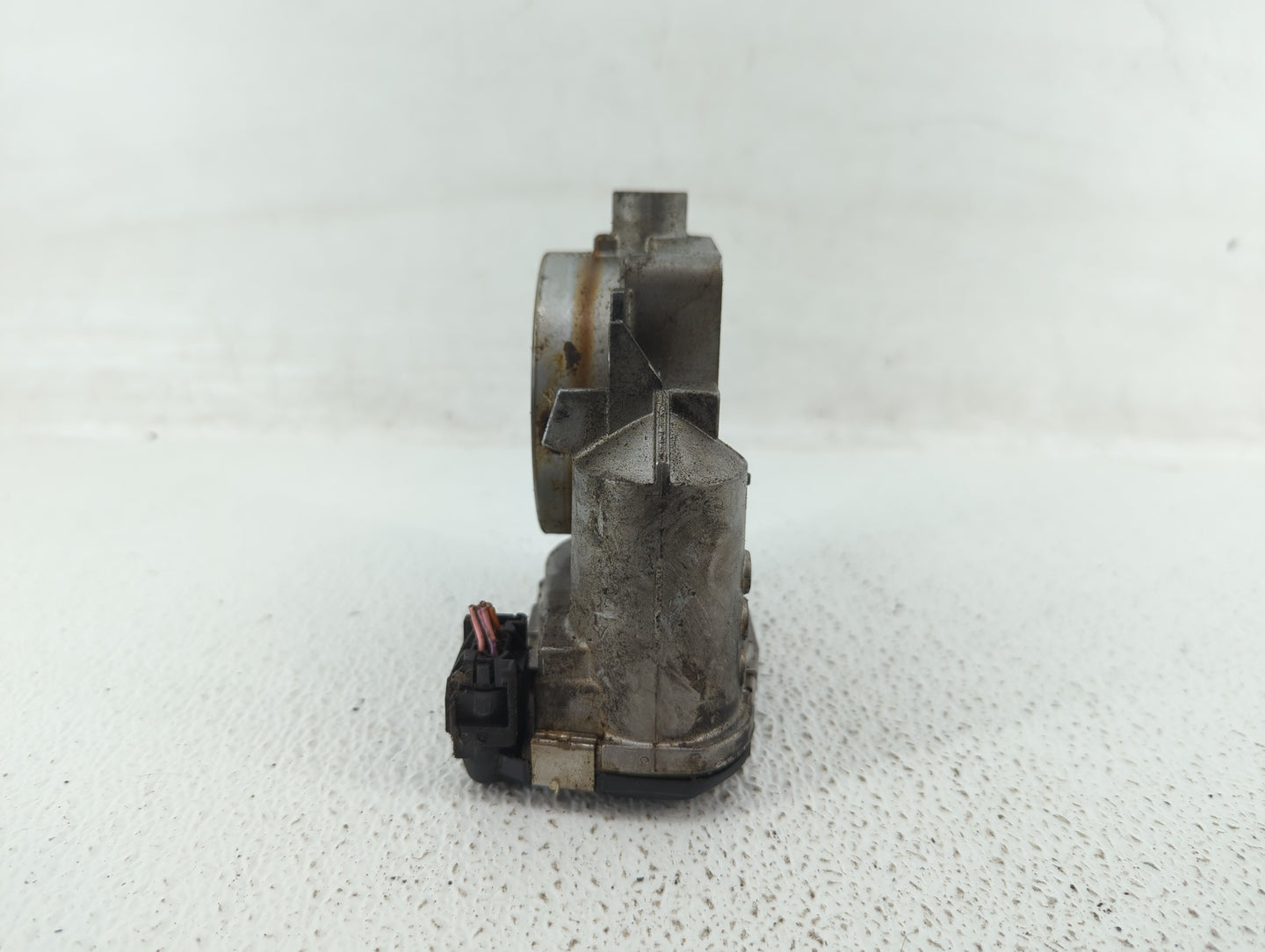 2006-2011 Mercedes-Benz R350 Throttle Body P/N:A 113 141 01 25 1131410125 Fits OEM Used Auto Parts - Oemusedautoparts1.com