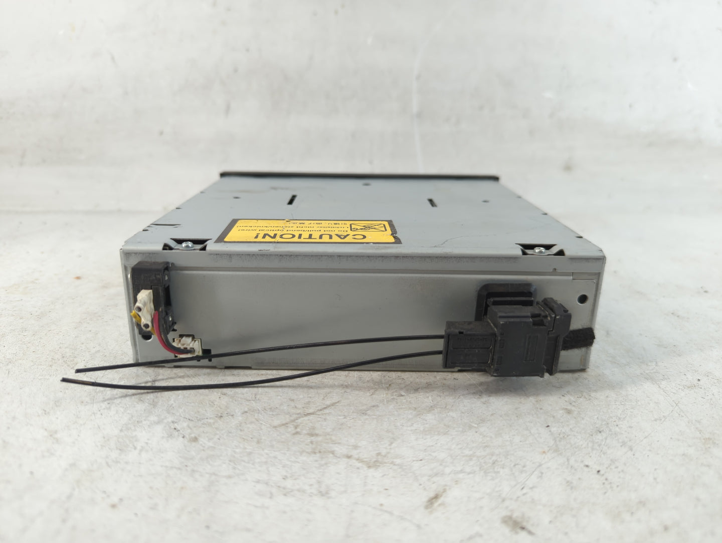 2006-2013 Mercedes-Benz R350 Radio AM FM Cd Player Receiver Replacement P/N:A 211 870 53 90 Fits OEM Used Auto Parts - Oemus
