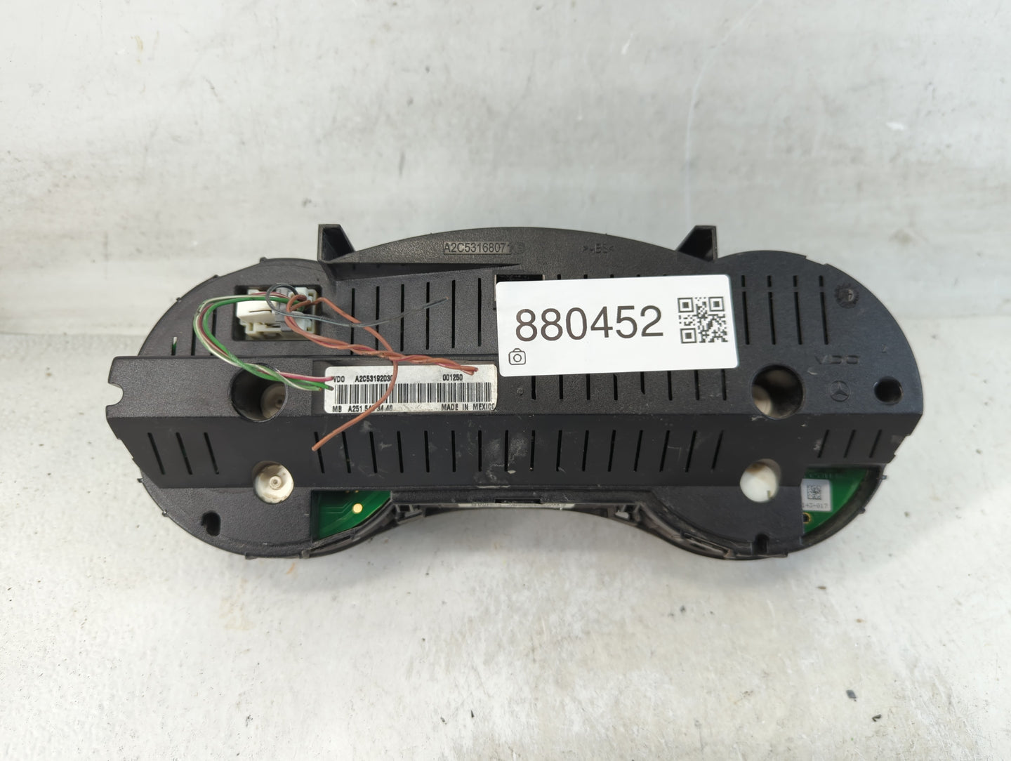 2008 Mercedes-Benz R350 Instrument Cluster Speedometer Gauges P/N:A251 540 34 48 Fits OEM Used Auto Parts - Oemusedautoparts