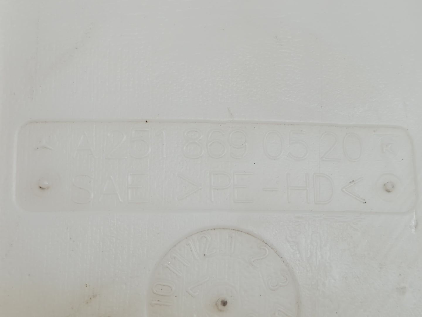 2007-2010 Mercedes-benz R350 Windshield Washer Fluid Reservoir Bottle Oem - Oemusedautoparts1.com