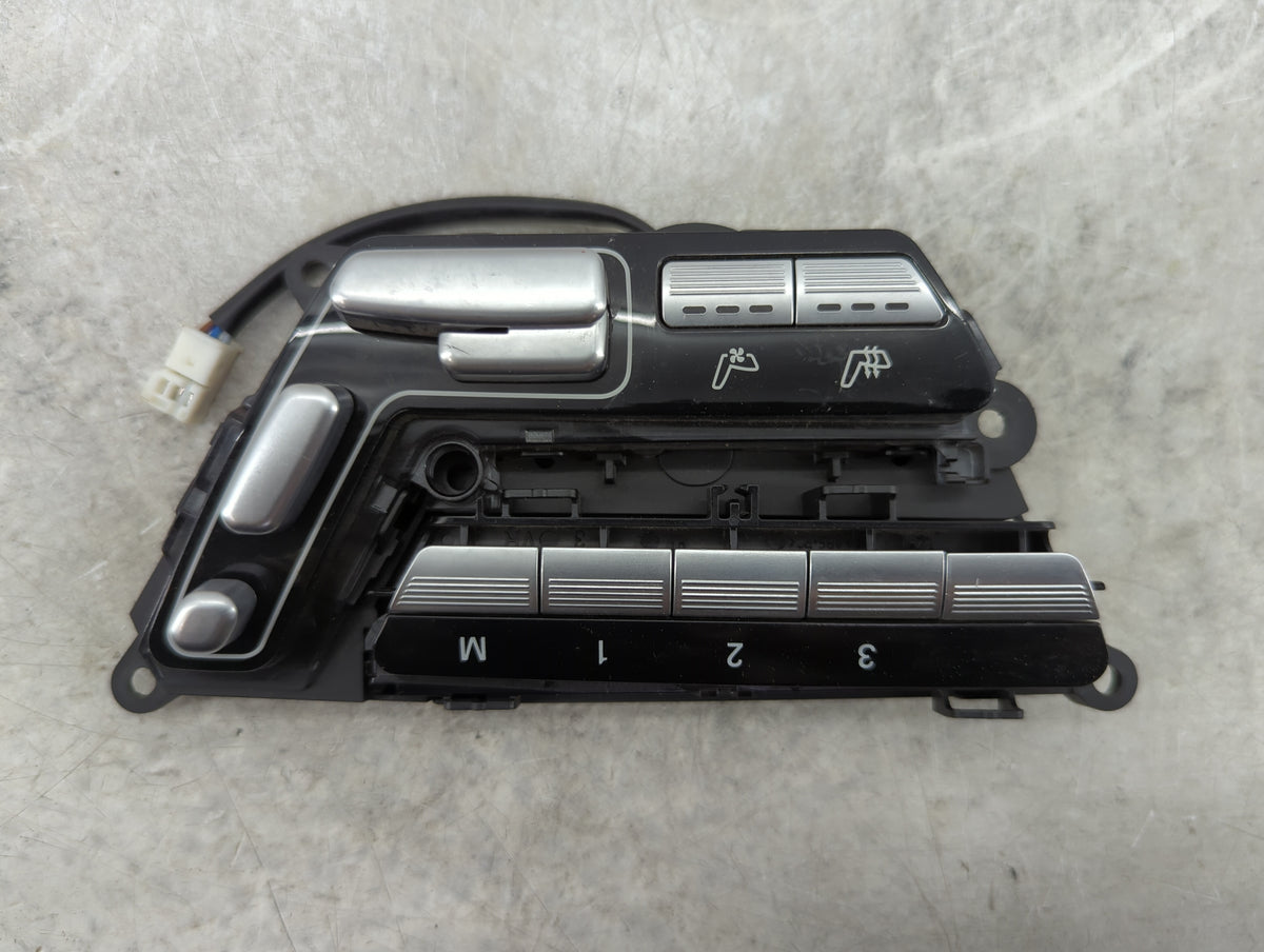 2008 Mercedes-benz S-class Passenger Right Seat Switch - Oemusedautoparts1.com