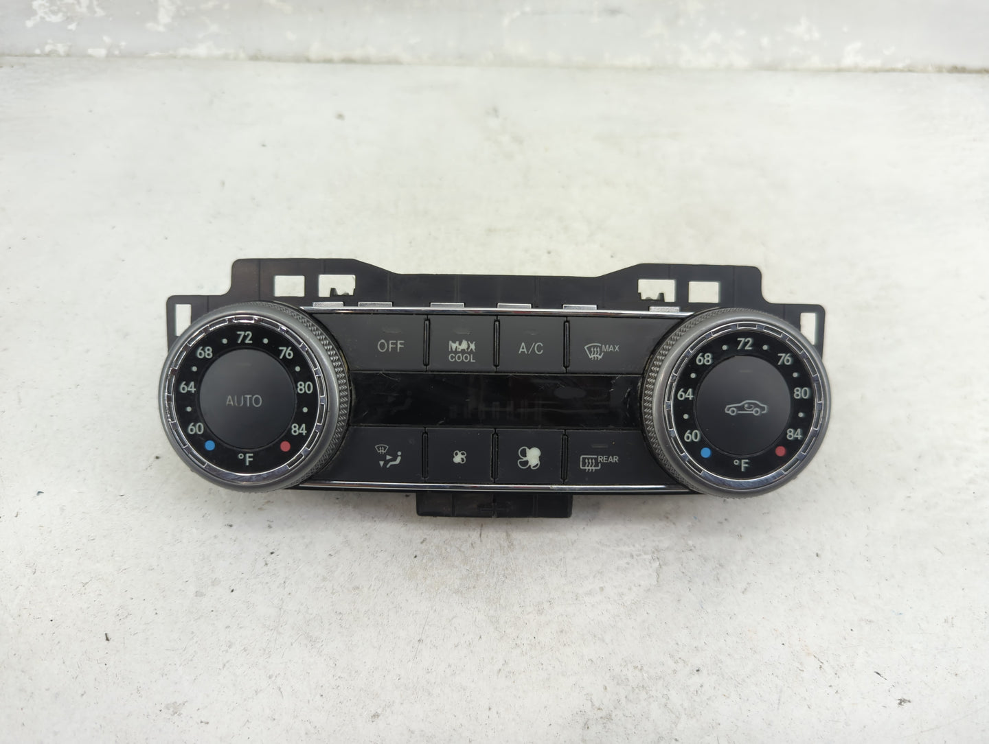 2008 Mercedes C-Class Climate Control Module Temperature AC/Heater Replacement P/N:2048300290 Fits OEM Used Auto Parts - Oem