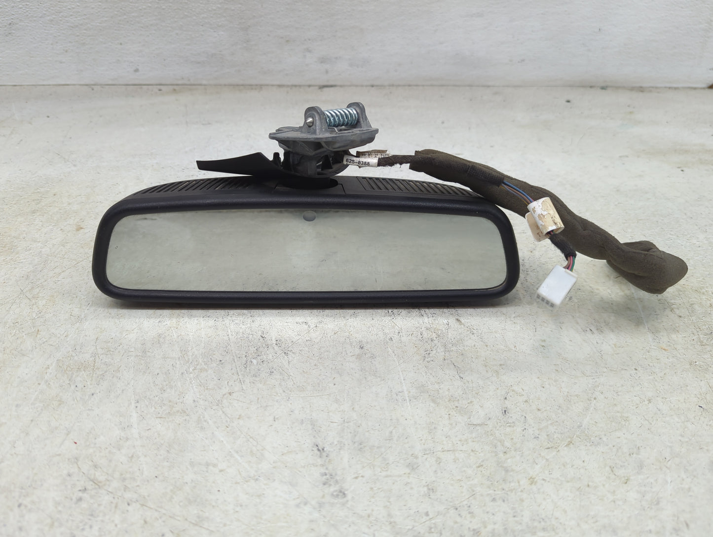 2008 Mercedes C300 Interior Rear View Mirror Replacement OEM Fits OEM Used Auto Parts - Oemusedautoparts1.com