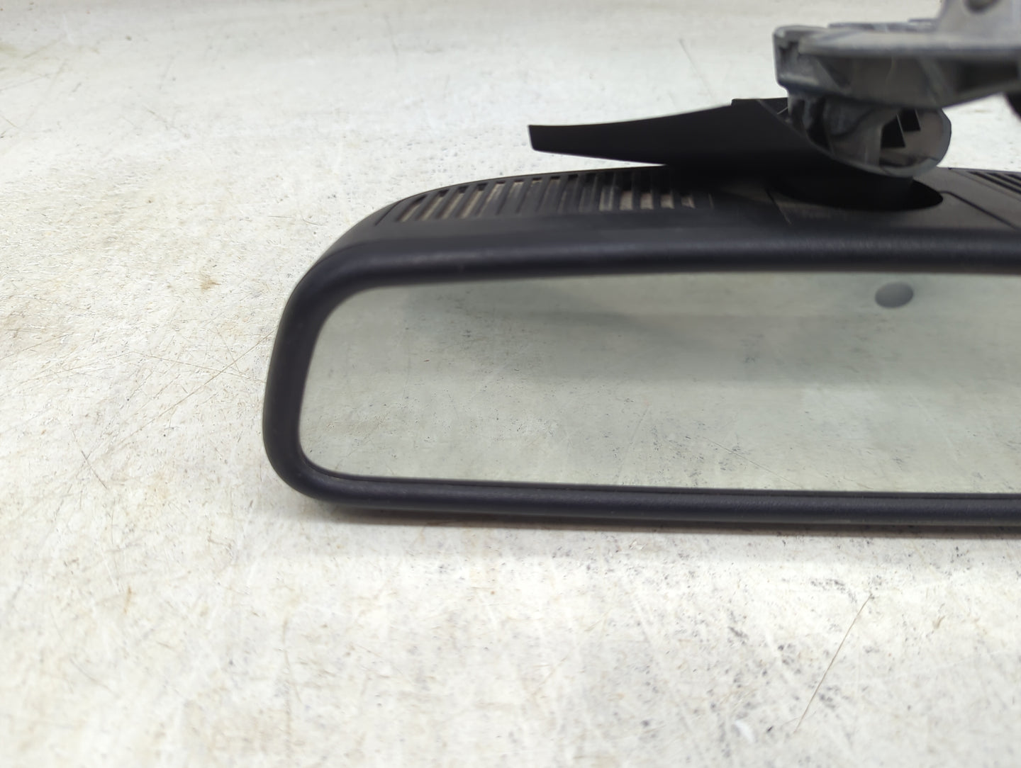 2008 Mercedes C300 Interior Rear View Mirror Replacement OEM Fits OEM Used Auto Parts - Oemusedautoparts1.com