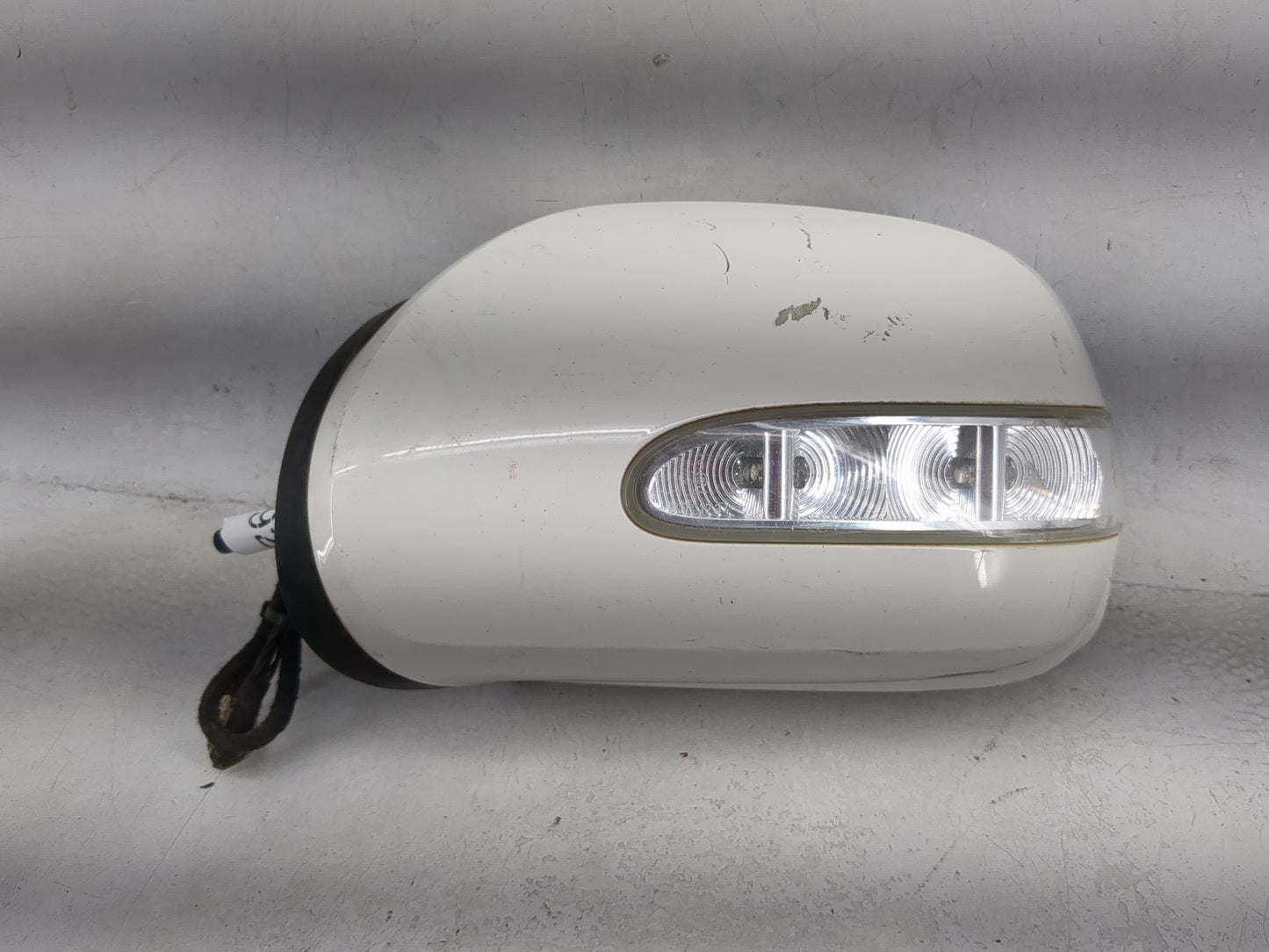 2008 Mercedes Ml-Class Driver Side View Mirror - Left Door Mirror OEM Used - Oemusedautoparts1.com