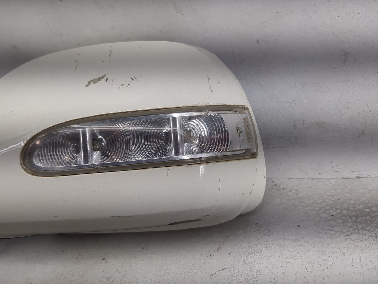 2008 Mercedes Ml-Class Driver Side View Mirror - Left Door Mirror OEM Used - Oemusedautoparts1.com
