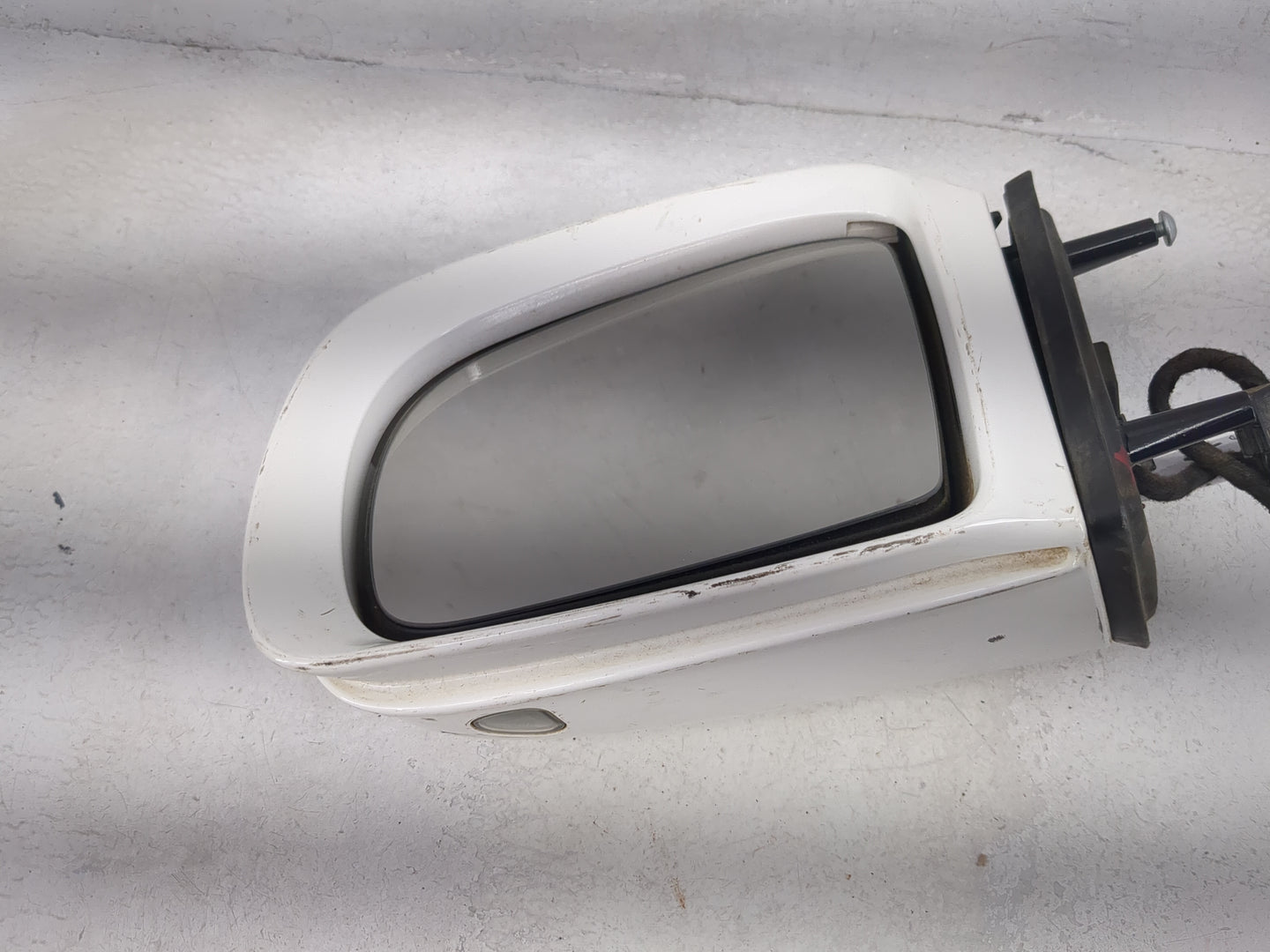 2008 Mercedes Ml-Class Driver Side View Mirror - Left Door Mirror OEM Used - Oemusedautoparts1.com