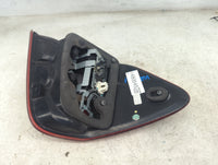 2008 Mercedes Ml350 Tail Light Assembly Passenger Right OEM P/N:A0044682 139345, 195185 Fits Fits 2006 2007 OEM Used Auto Pa