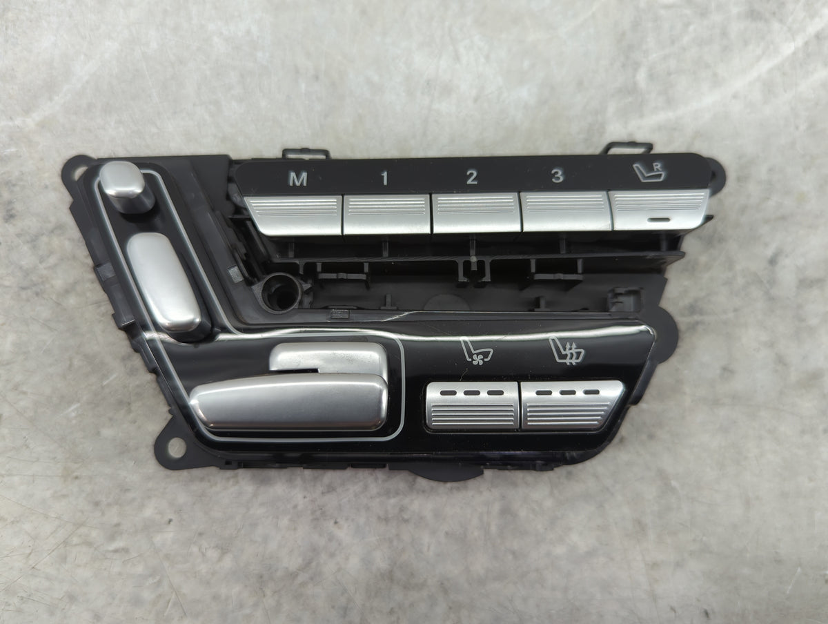 2008 Mercedes S550 Driver Left Seat Switch 1456705 - Oemusedautoparts1.com