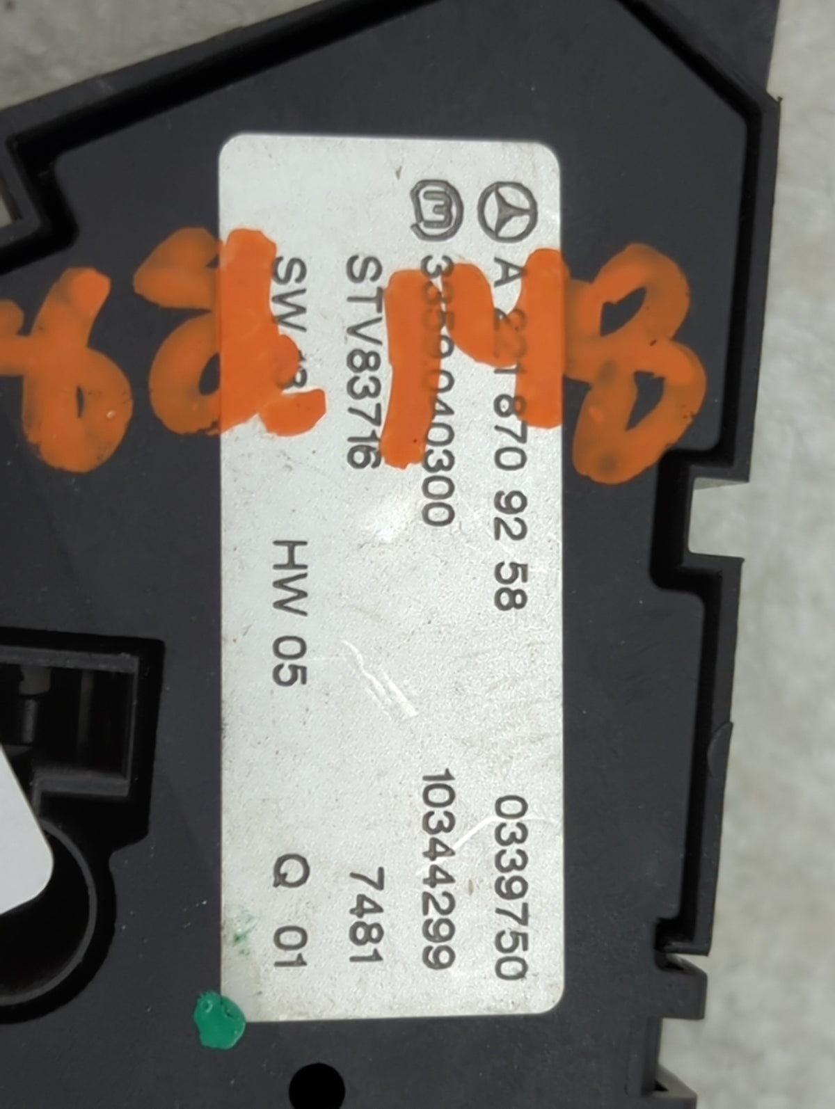 2008 Mercedes Sclass Driver Left Seat Switch - Oemusedautoparts1.com