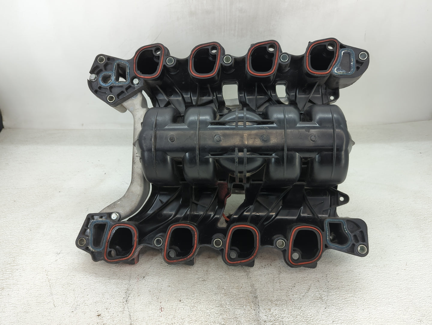 2006-2008 Mercury Grand Marquis Air Intake Manifold P/N:9W7E-9E822-AA Fits Fits 2006 2007 2008 OEM Used Auto Parts - Oemused