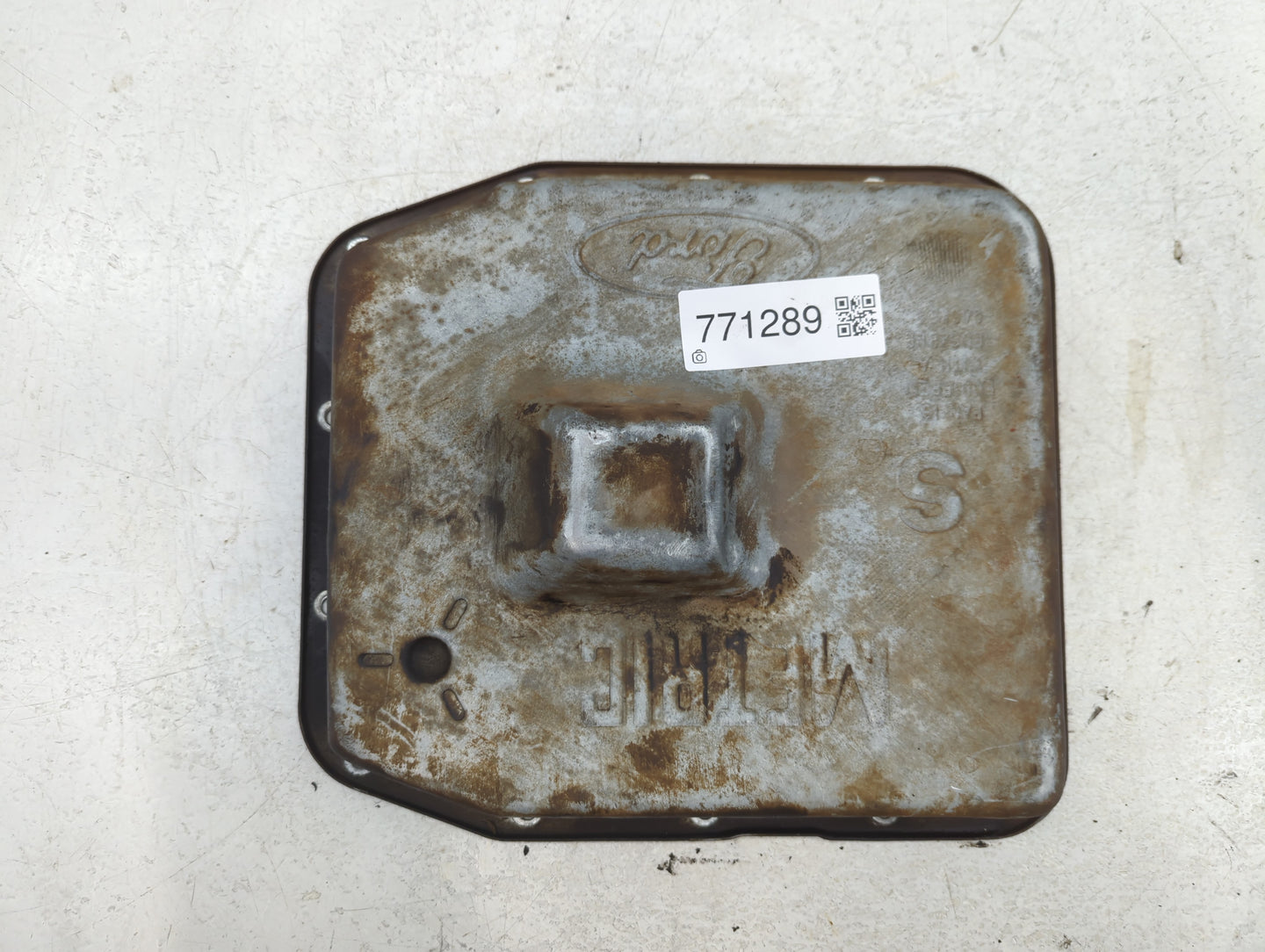 2003-2011 Mercury Grand Marquis Engine Oil Pan Fits Fits 2003 2004 2005 2006 2007 2008 2009 2010 2011 OEM Used Auto Parts - 