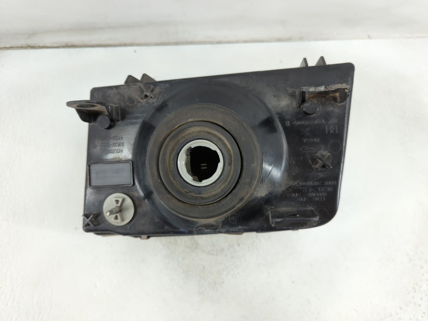 2006 Mercury Grand Marquis Passenger Right Oem Head Light Headlight Lamp - Oemusedautoparts1.com