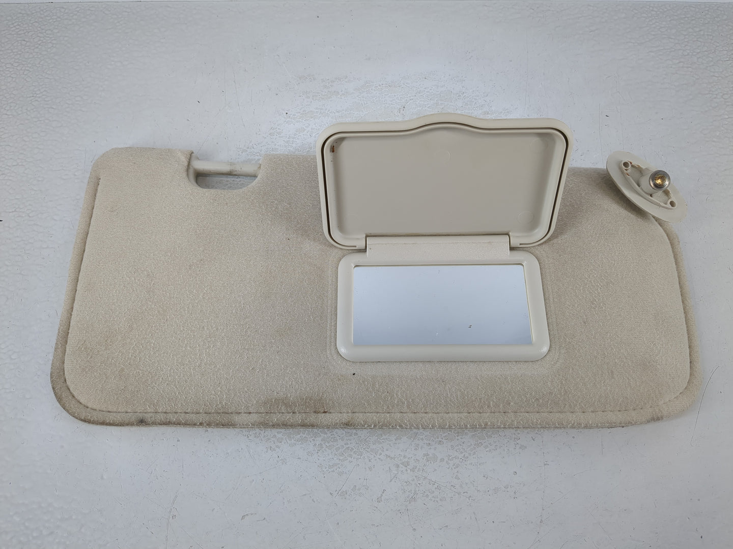 2008 Mercury Mariner Sun Visor Shade Replacement Passenger Right Mirror Fits OEM Used Auto Parts - Oemusedautoparts1.com