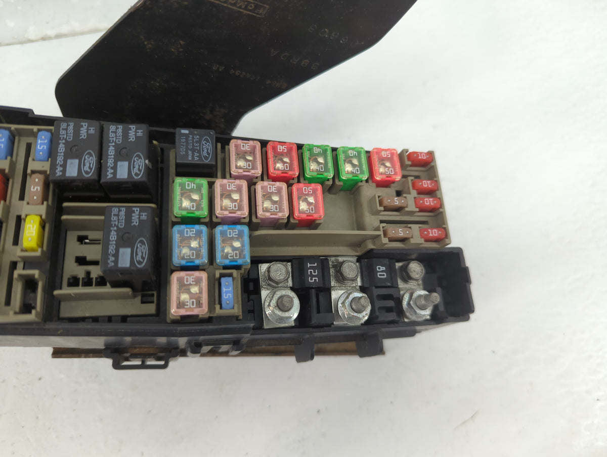 2008 Mercury Mariner Fusebox Fuse Box Panel Relay Module Fits OEM Used Auto Parts - Oemusedautoparts1.com