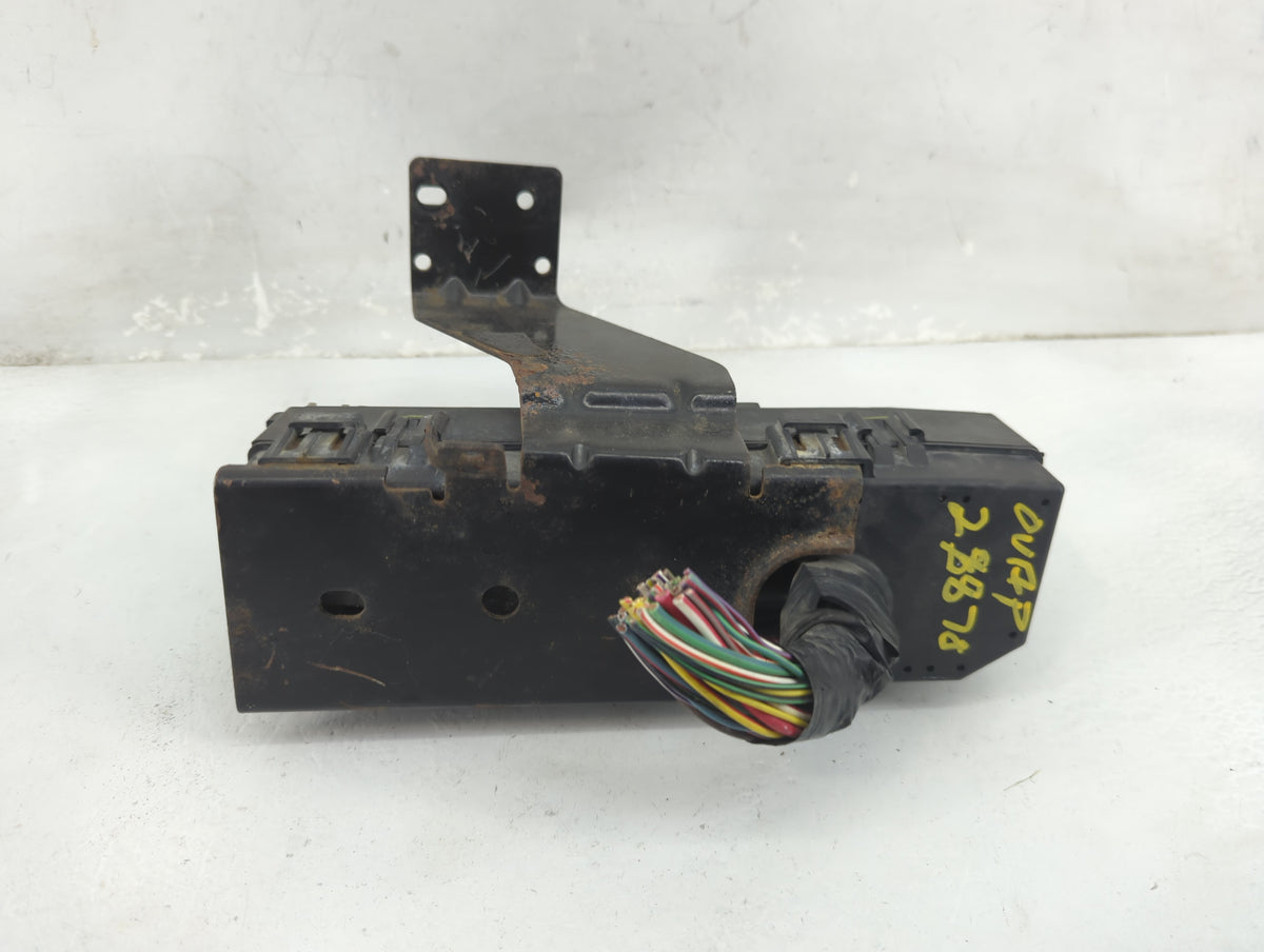 2008 Mercury Mariner Fusebox Fuse Box Panel Relay Module Fits OEM Used Auto Parts - Oemusedautoparts1.com
