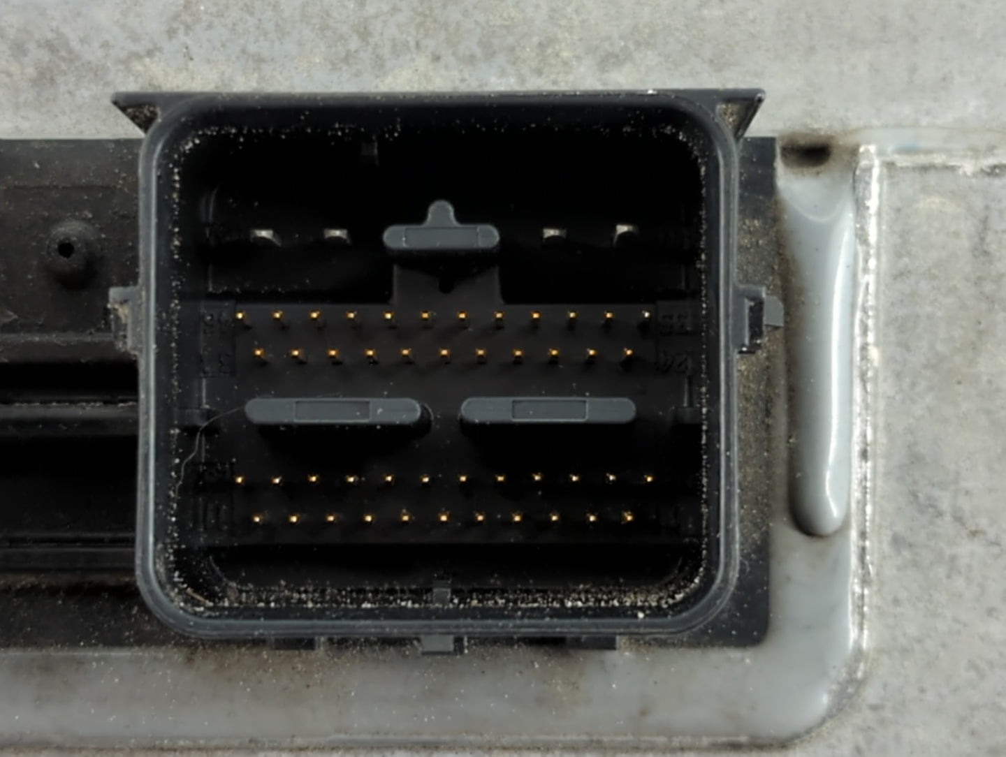 2008 Mercury Mariner PCM Engine Control Computer ECU ECM PCU OEM P/N:8L8A-12A650-BEA Fits Fits 2009 OEM Used Auto Parts - Oe