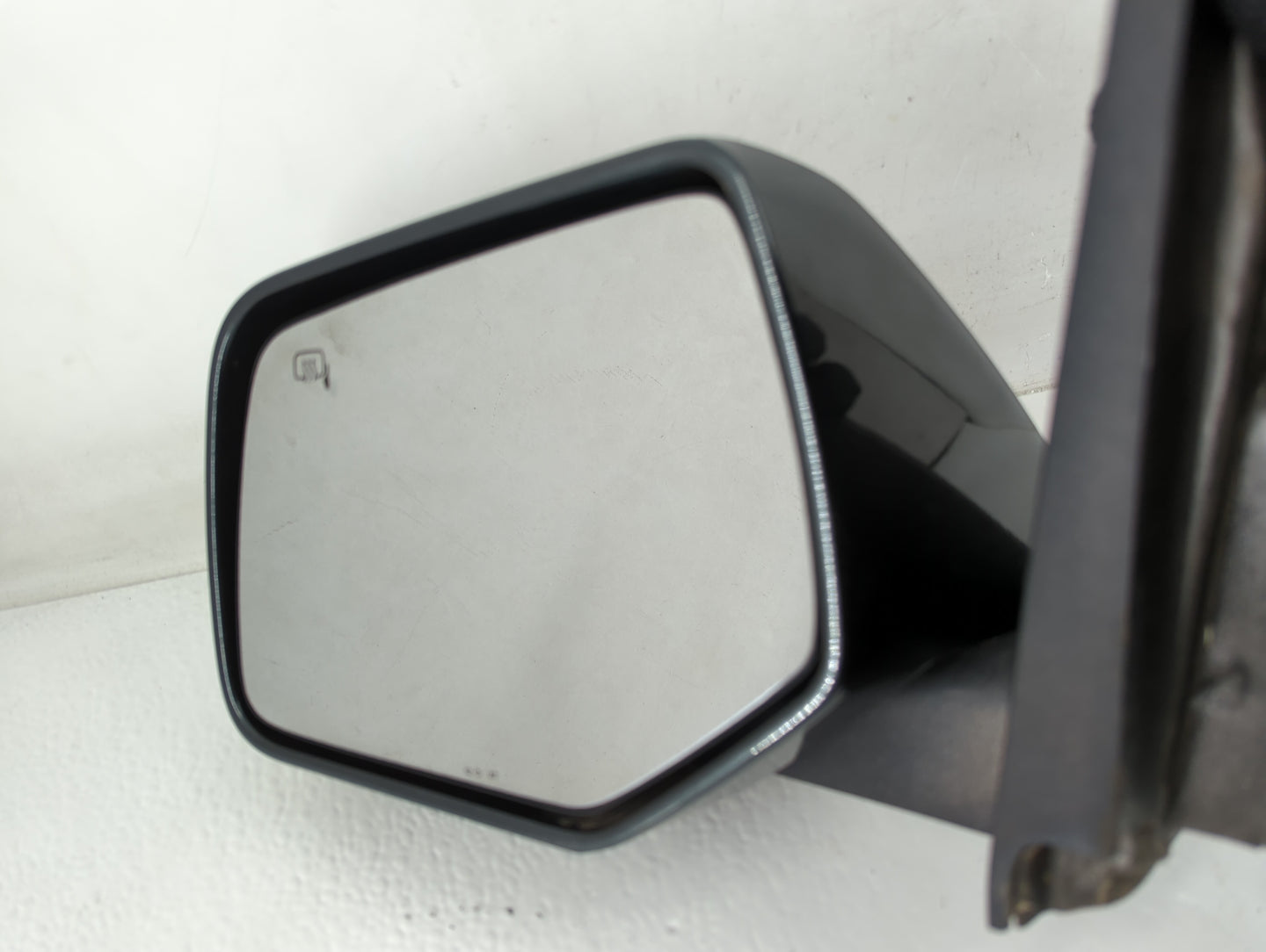 2008-2009 Mercury Mariner Driver Side View Mirror - Left Door Mirror OEM Used - Oemusedautoparts1.com