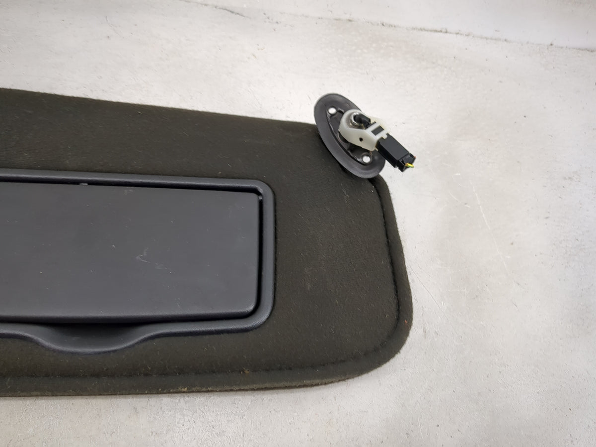 2008-2009 Mercury Mariner Sun Visor Shade Replacement Passenger Right Mirror Fits Fits 2008 2009 OEM Used Auto Parts - Oemus