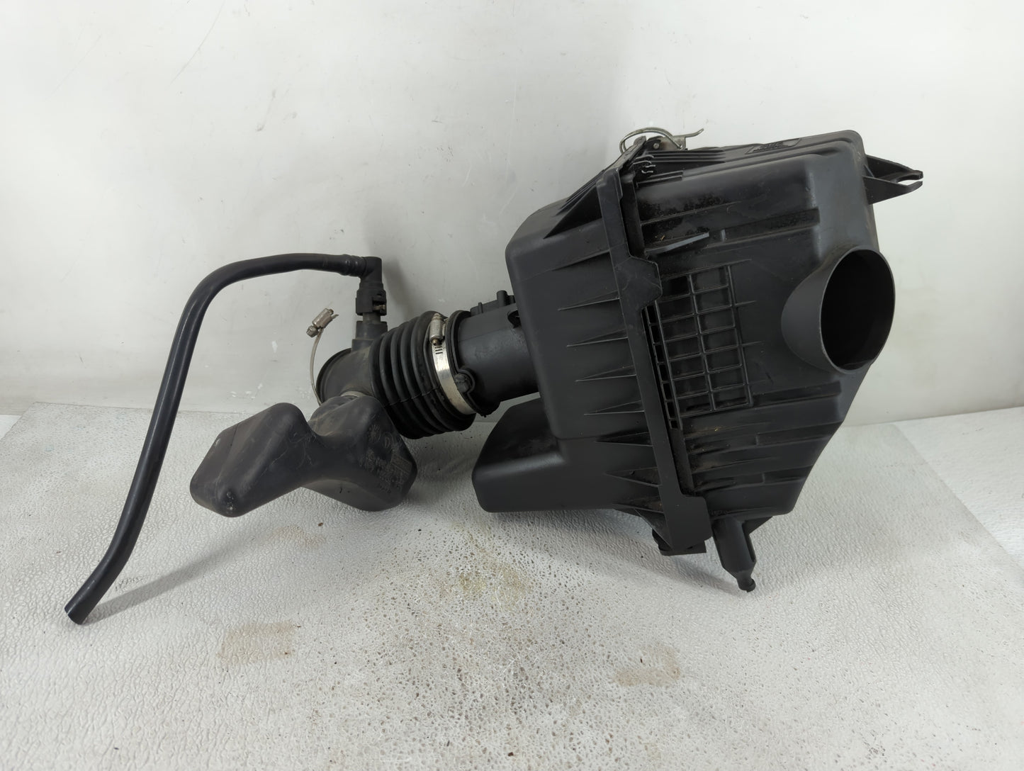 2008-2008 Mercury Mariner Air Cleaner Intake-duct Hose Tube - Oemusedautoparts1.com