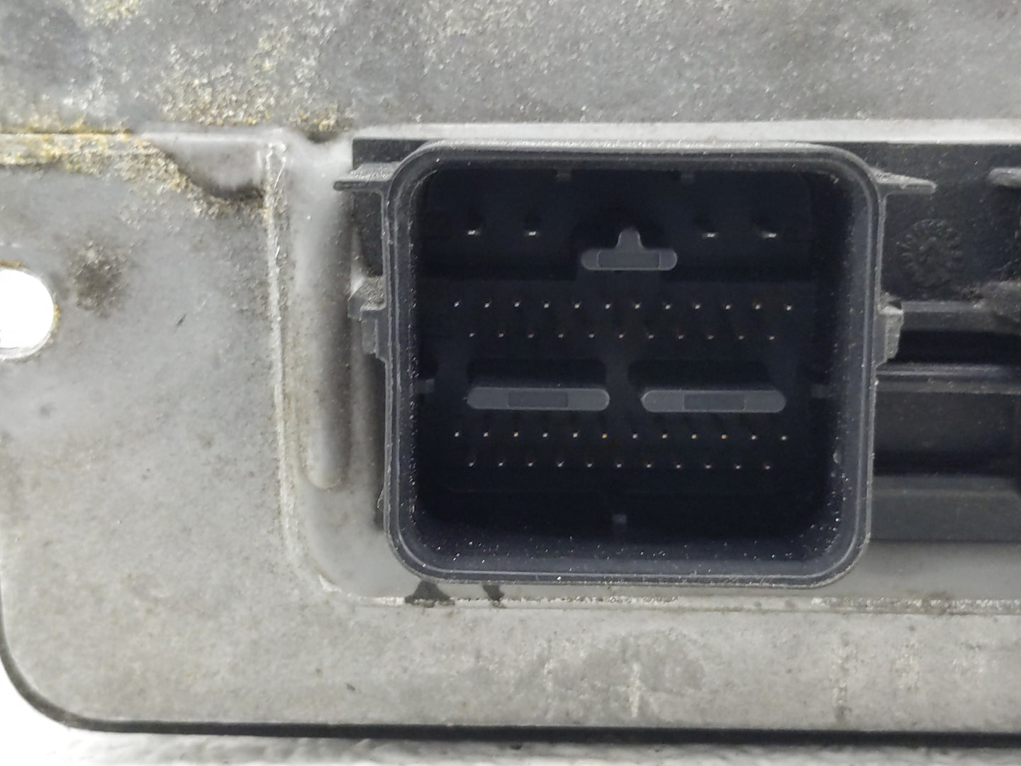 2008 Mercury Mariner PCM Engine Control Computer ECU ECM PCU OEM Fits OEM Used Auto Parts - Oemusedautoparts1.com