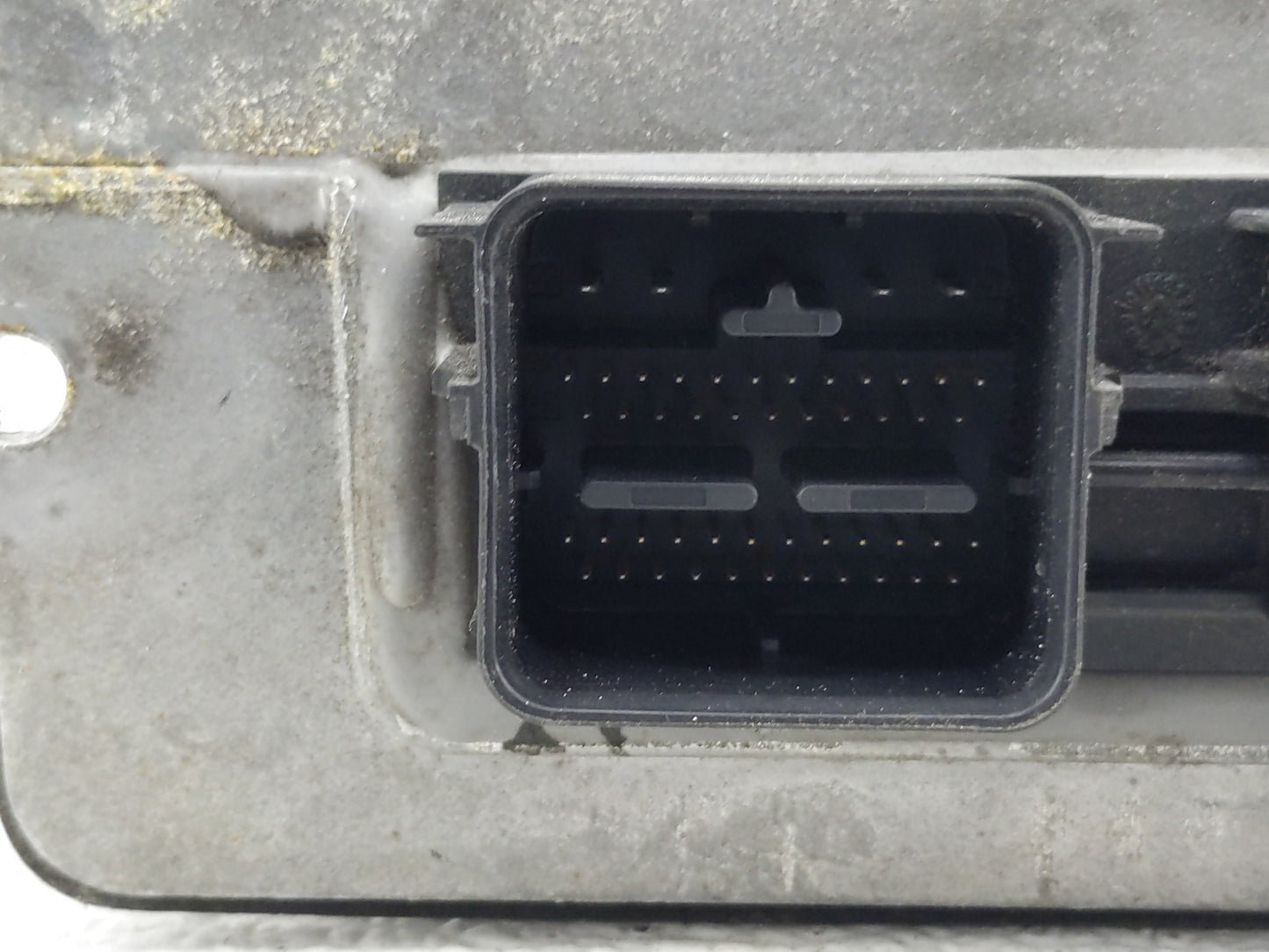 2008 Mercury Mariner PCM Engine Control Computer ECU ECM PCU OEM Fits OEM Used Auto Parts - Oemusedautoparts1.com