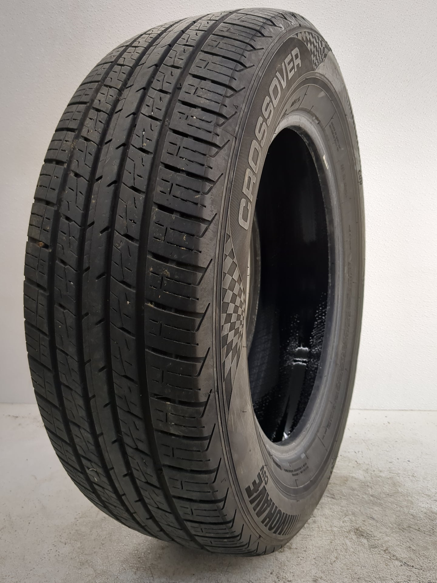 Used Tire 225/65R17 MOHAVE CROSOVER 102H - Tread Depth 8.5/32 - Oemusedautoparts1.com