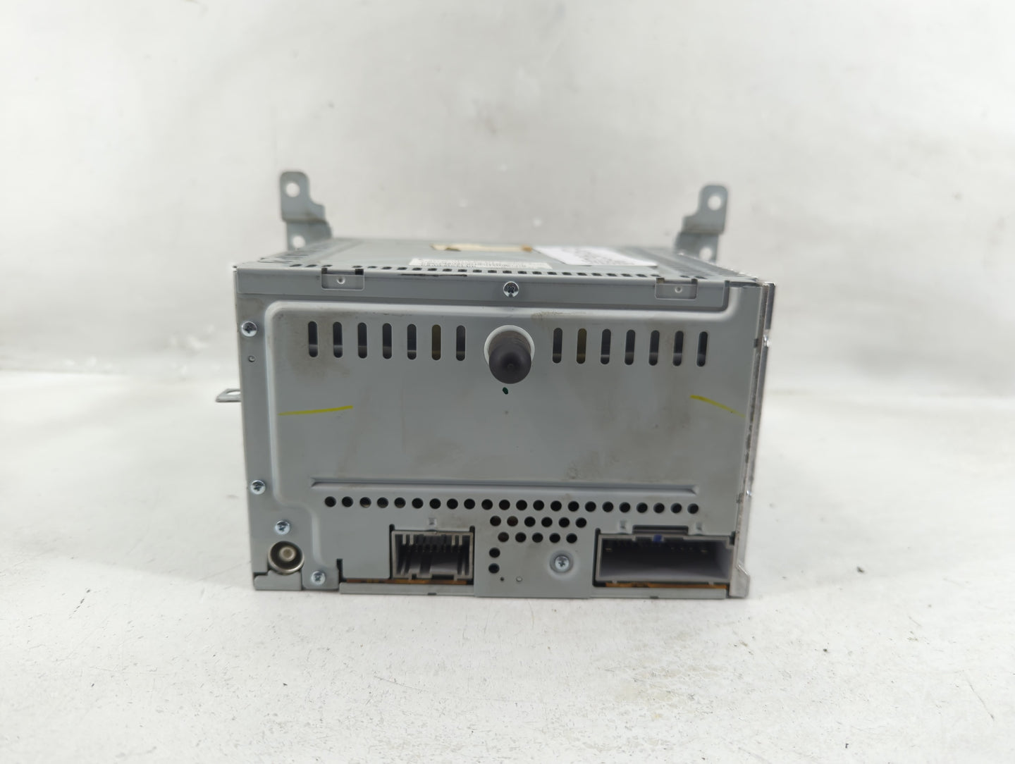 2008 Mercury Mariner Radio AM FM Cd Player Receiver Replacement Fits OEM Used Auto Parts - Oemusedautoparts1.com
