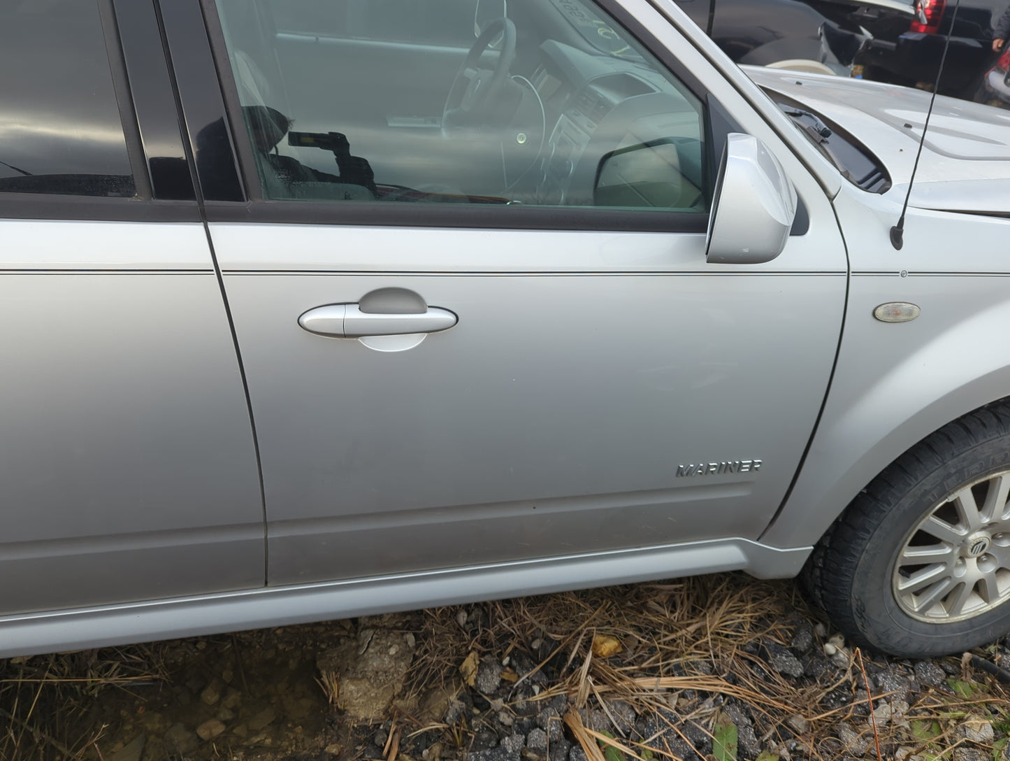 2008-2011 Mercury Mariner Passenger Front Door Oem 1300942 - Oemusedautoparts1.com
