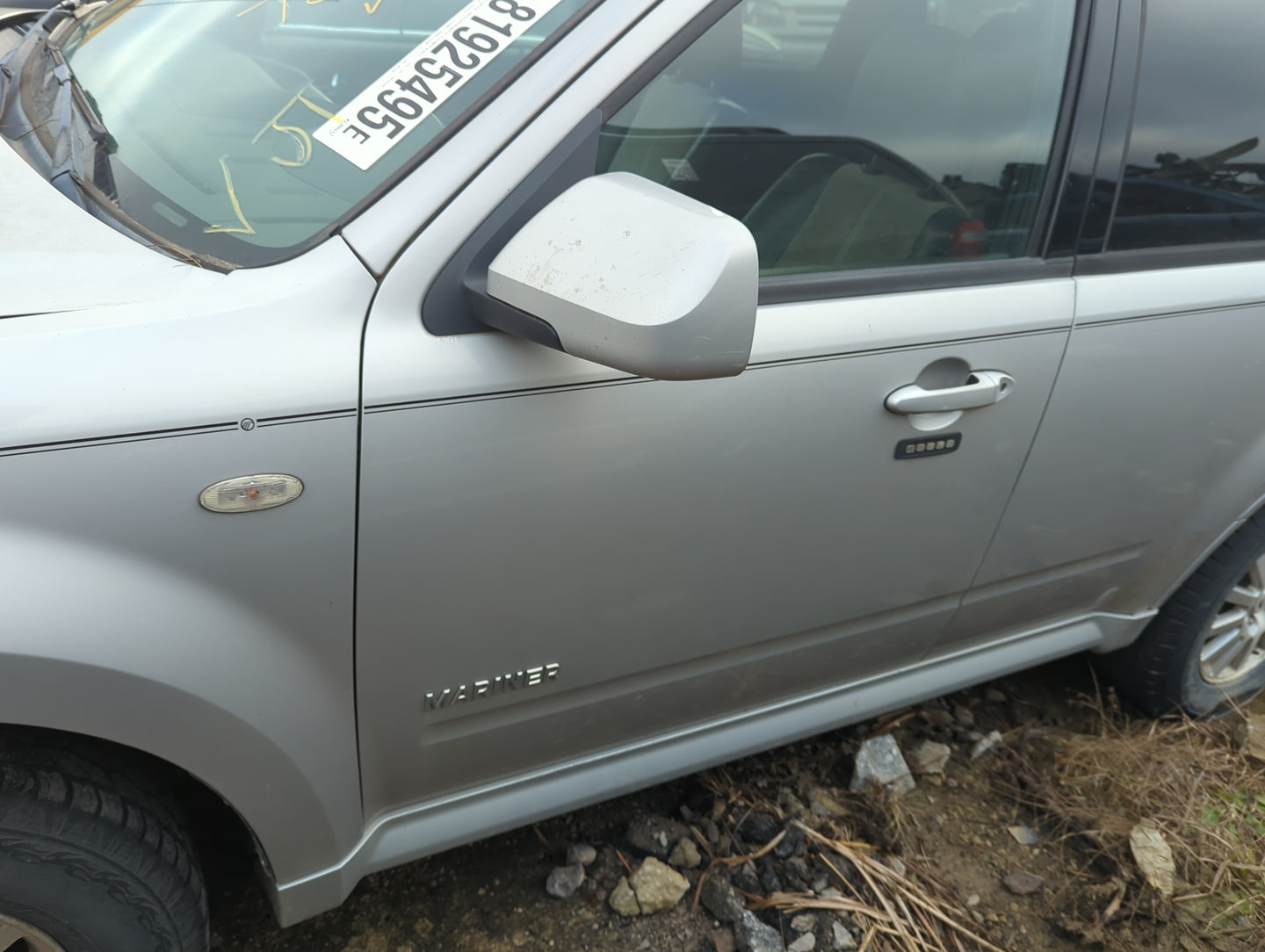 2008-2011 Mercury Mariner Driver Front Door Oem 1301095 - Oemusedautoparts1.com
