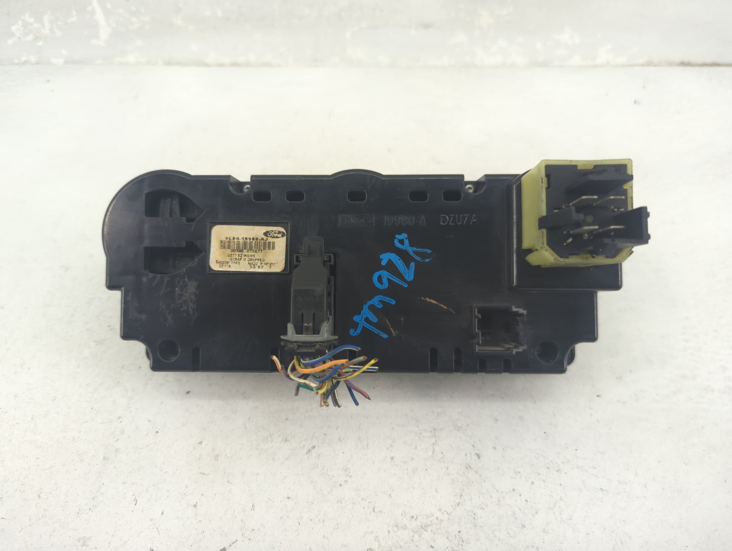 2008 Mercury Mariner Climate Control Module Temperature AC/Heater Replacement P/N:8L84-19980-AJ 8L8419980AJ Fits OEM Used Au