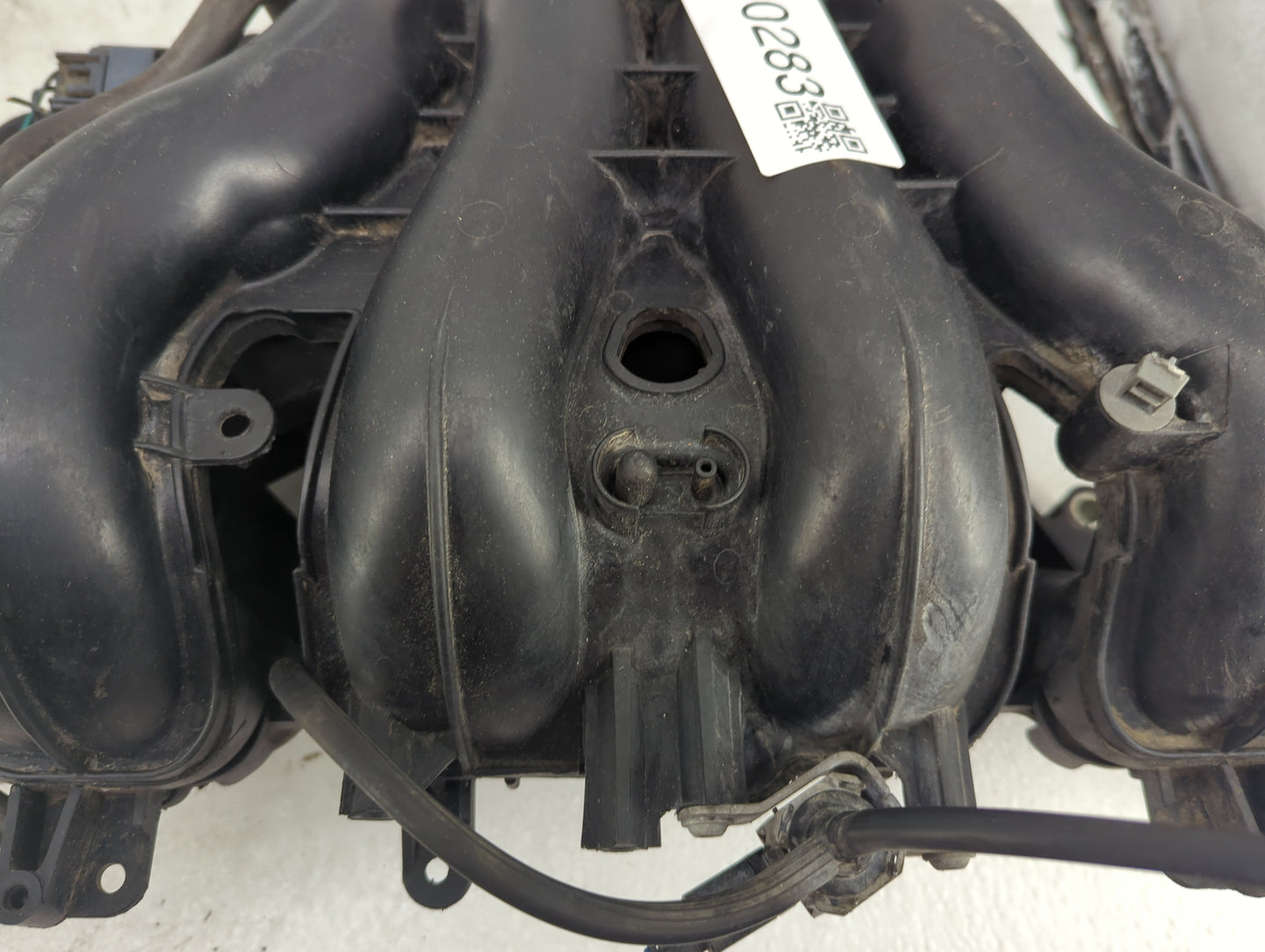 2005-2008 Mercury Mariner Air Intake Manifold Fits Fits 2005 2006 2007 2008 OEM Used Auto Parts - Oemusedautoparts1.com